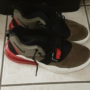 Nike Air force 270